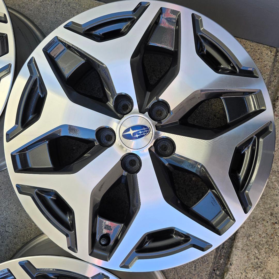 フォレスターSK系 純正17インチホイール 17X7J 5H 114.3 +48