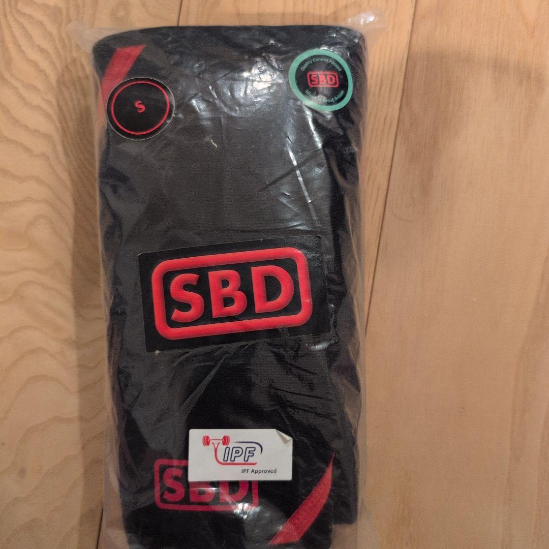 SBD ニースリーブ 黒/赤　Sサイズ