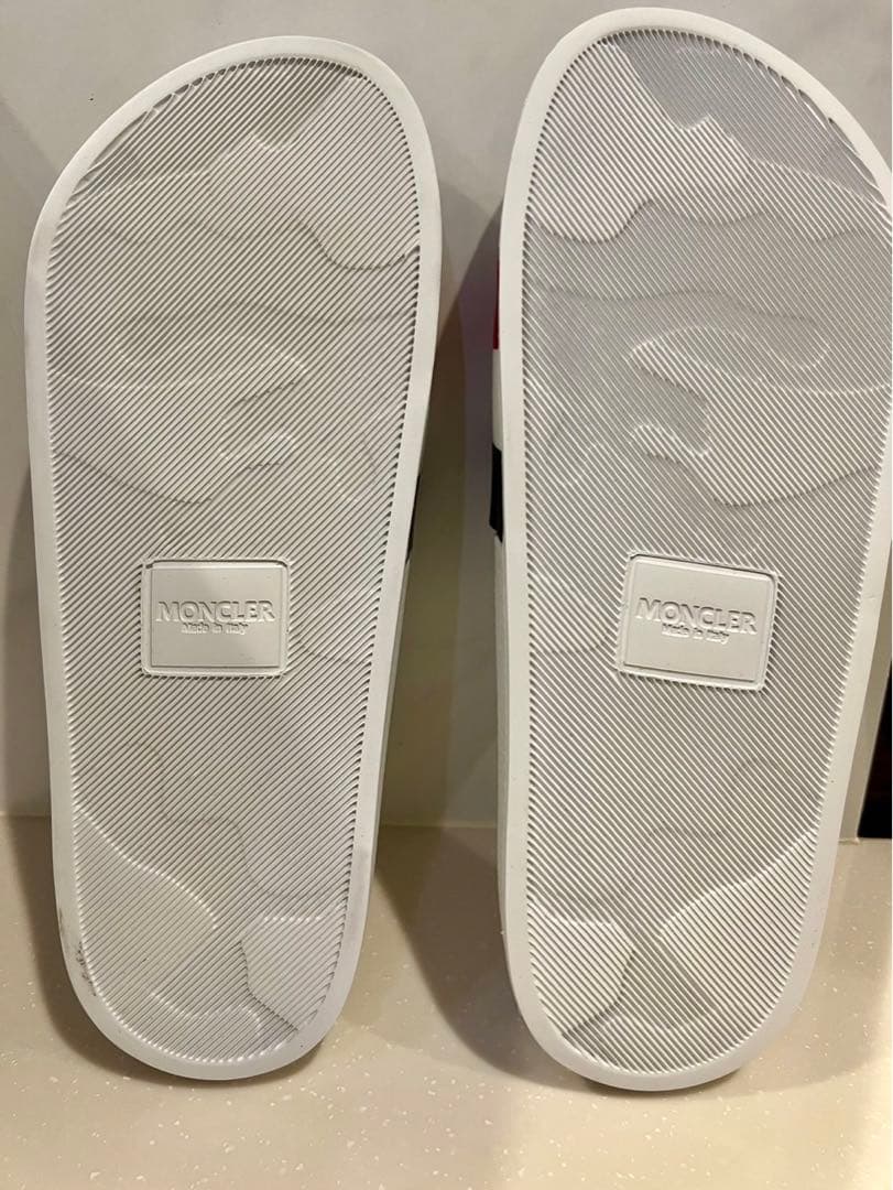 新品 MONCLER BASILEサンダル ホワイト