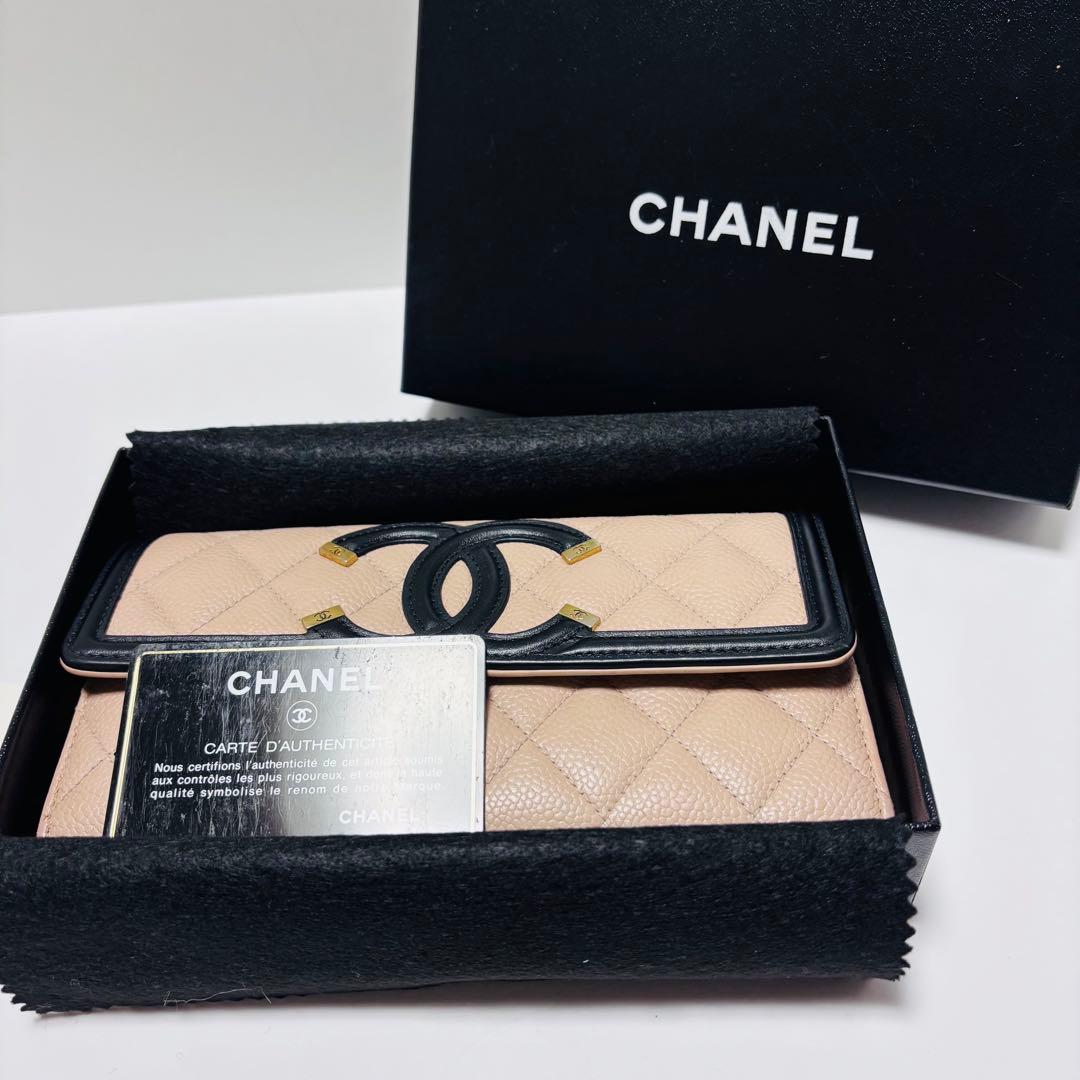 【美品】シャネルキャビアスキン　CCフィリグリー　長財布　カード・シールあり