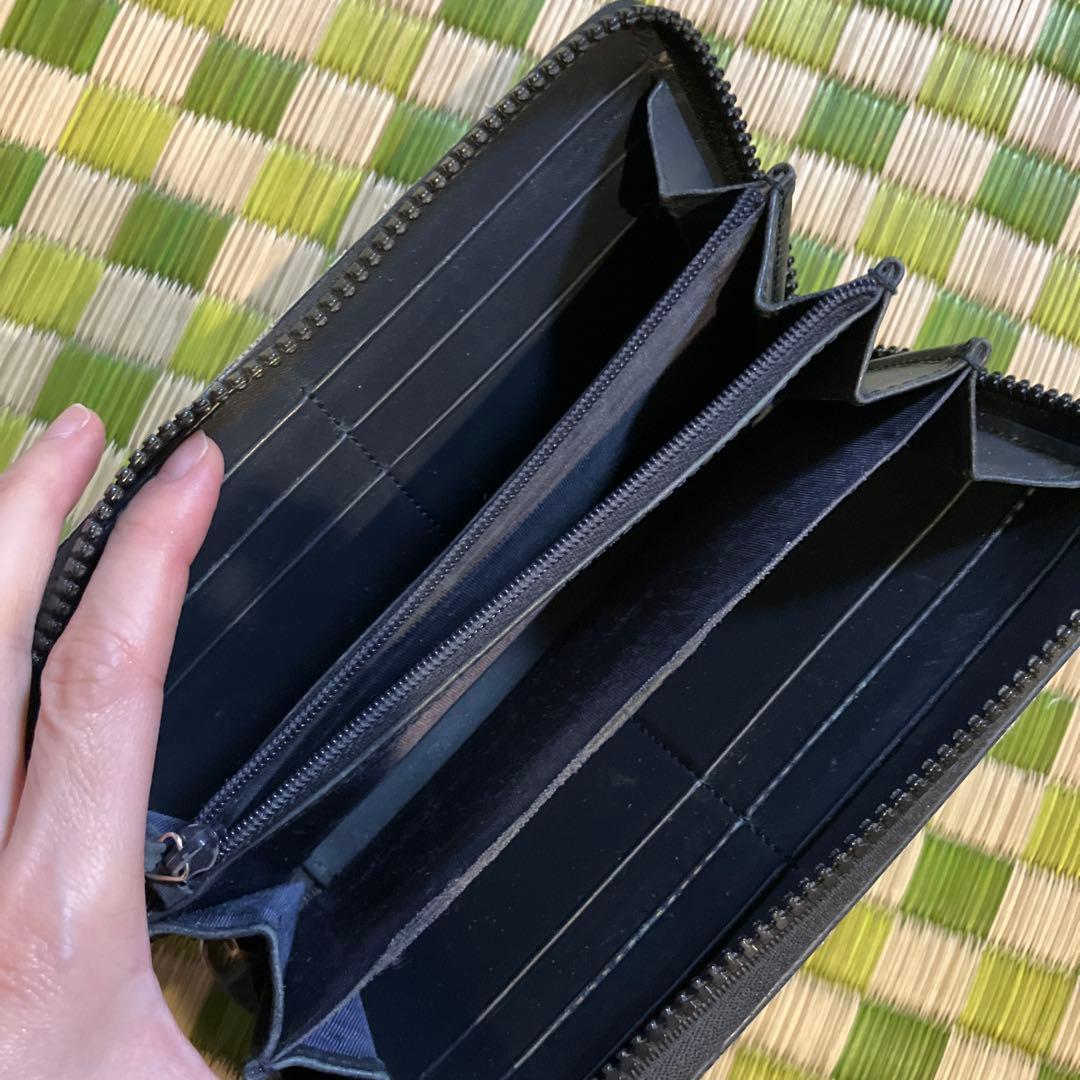 GUCCI フラワーパターン 長財布