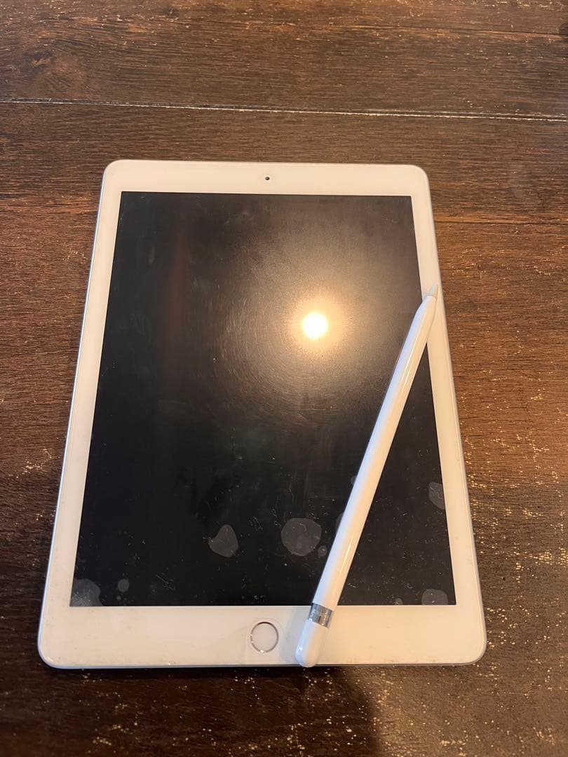 iPad第6世代32GBシルバー＋Apple Pencilセット