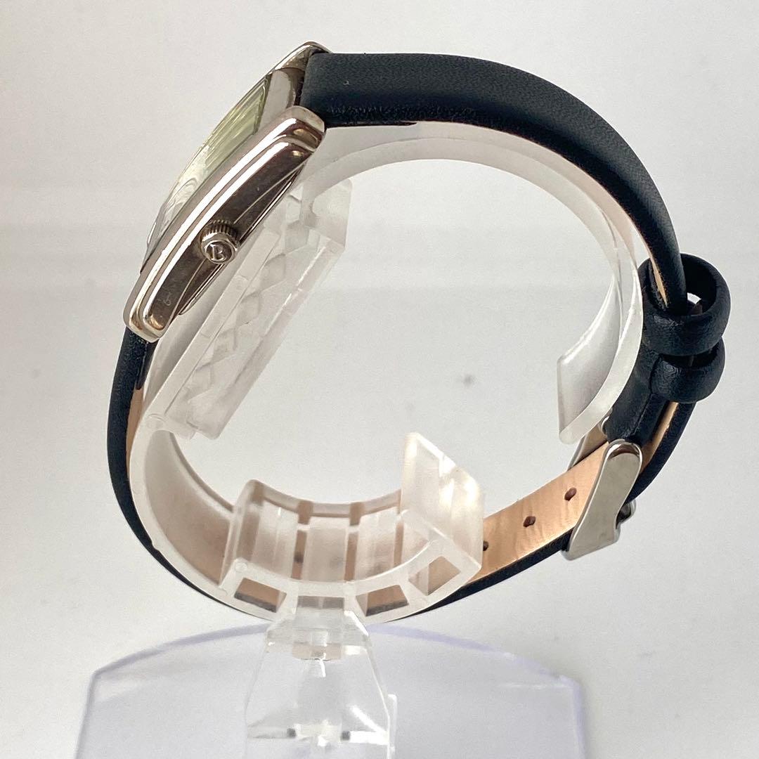 新品ベルト　バーバリー　レディース　腕時計　ポーズロゴ　シルバー