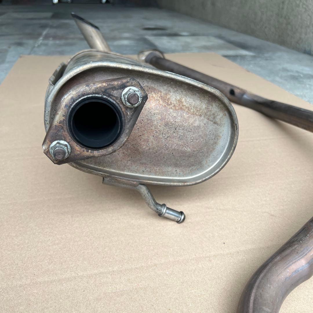 ジムニー純正中間パイプリアマフラーセットJB23.6型に付けていました。