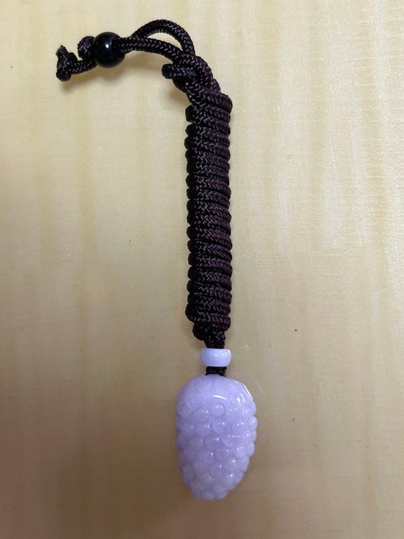 （稀少新品）小葡萄 天然本翡翠 ラベンダー翡翠彫刻品