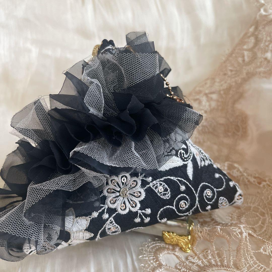 インド刺繍リボンテトラポーチ