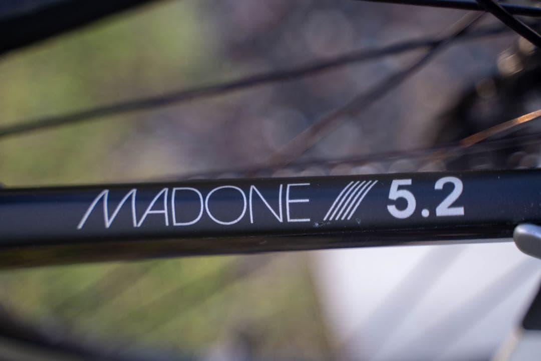 TREK Madone 5.2 2014 カーボン　新品70万円