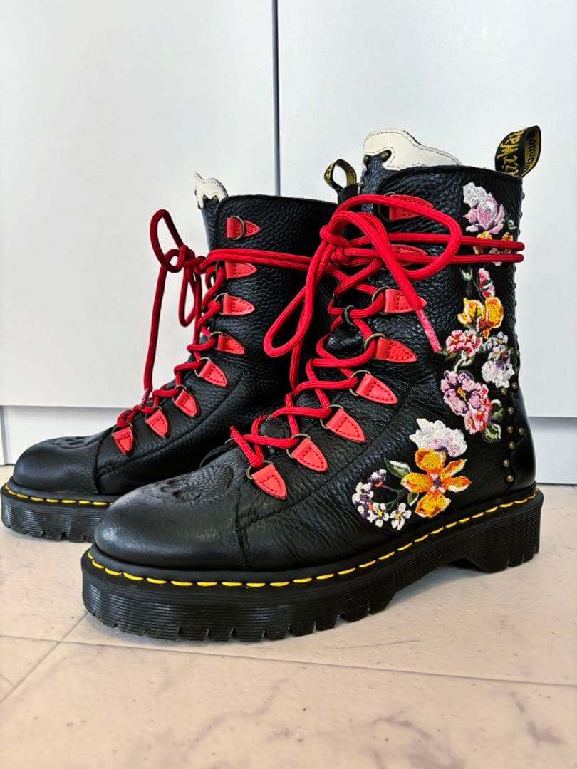 Dr.Martens★ドクターマーチン★NYBERG刺繍8ホール★25cm