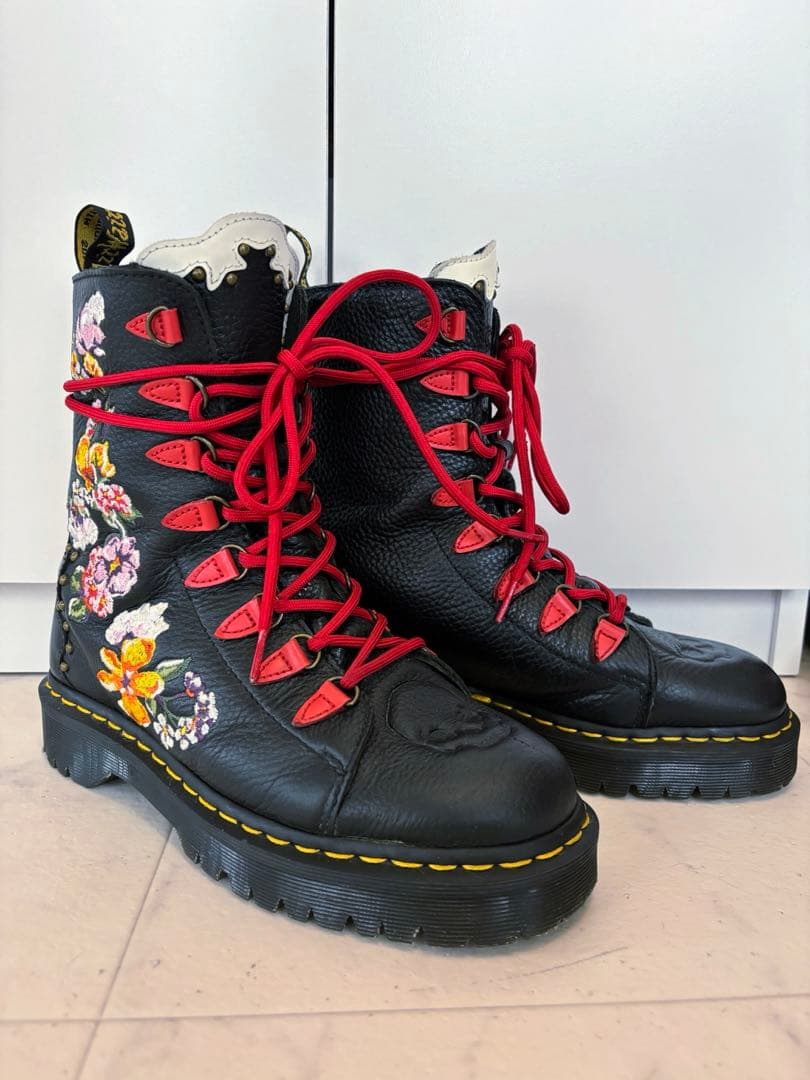 Dr.Martens★ドクターマーチン★NYBERG刺繍8ホール★25cm