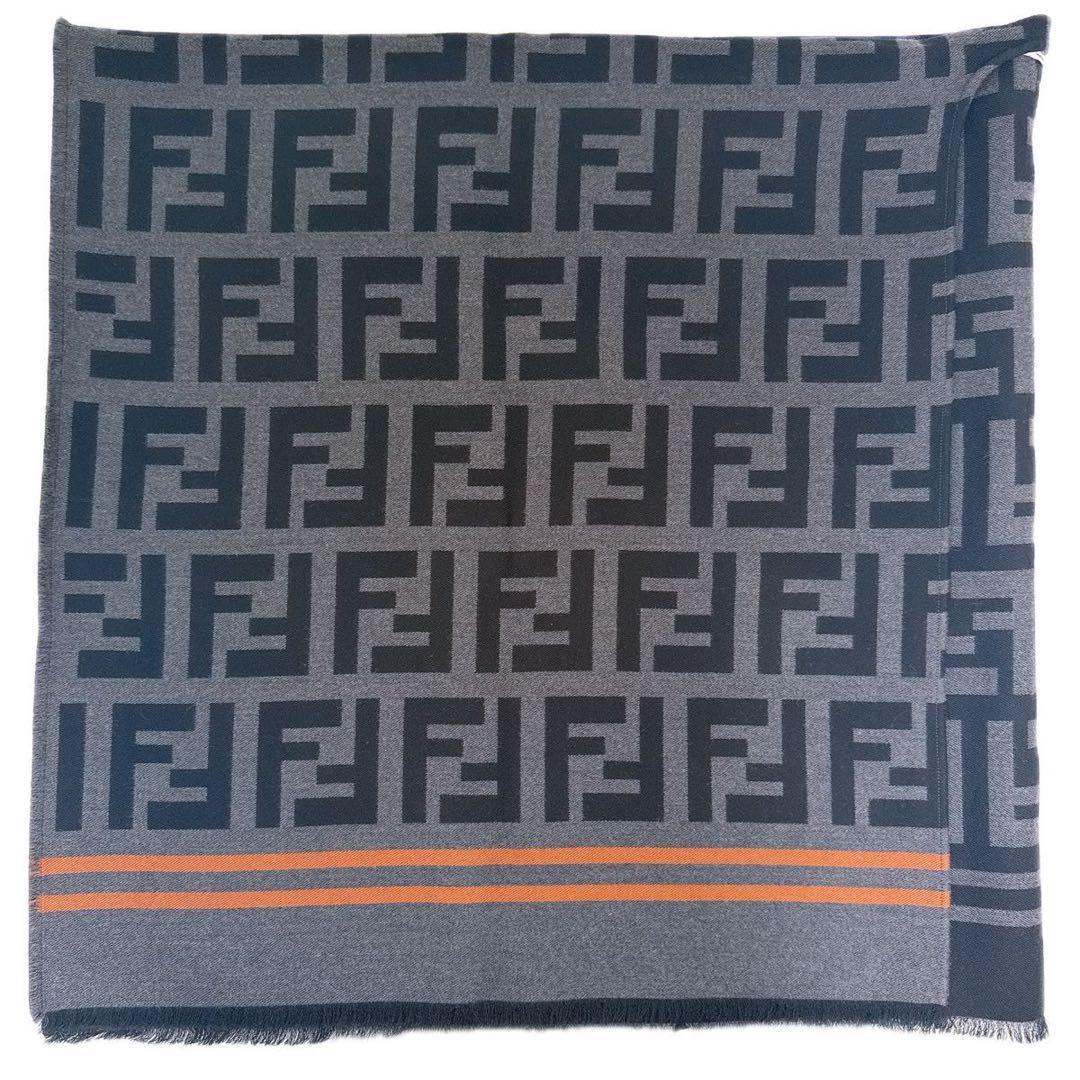 フェンディ FENDI ズッカ柄 ポンチョ ストール ケープ グレー ブラック