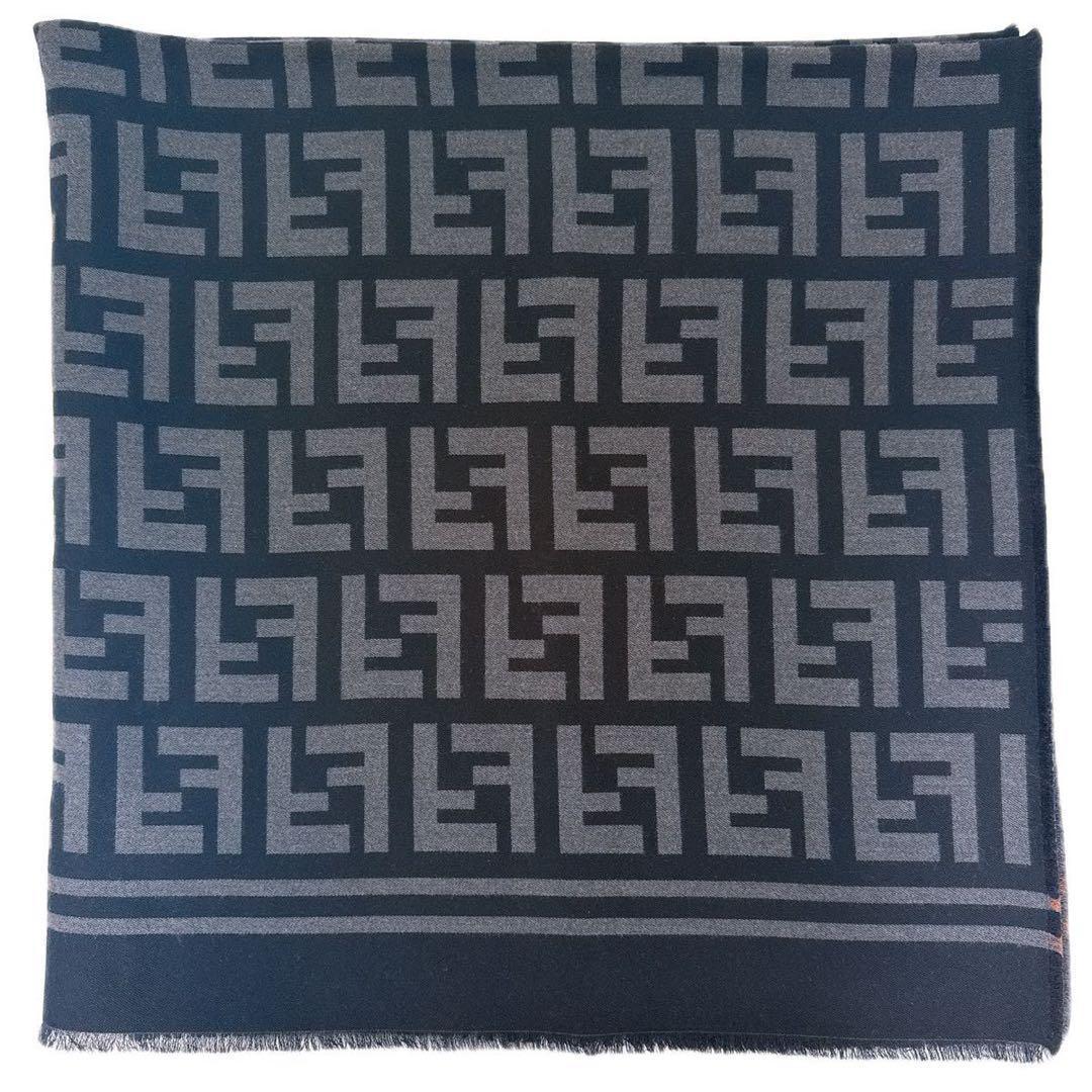 フェンディ FENDI ズッカ柄 ポンチョ ストール ケープ グレー ブラック