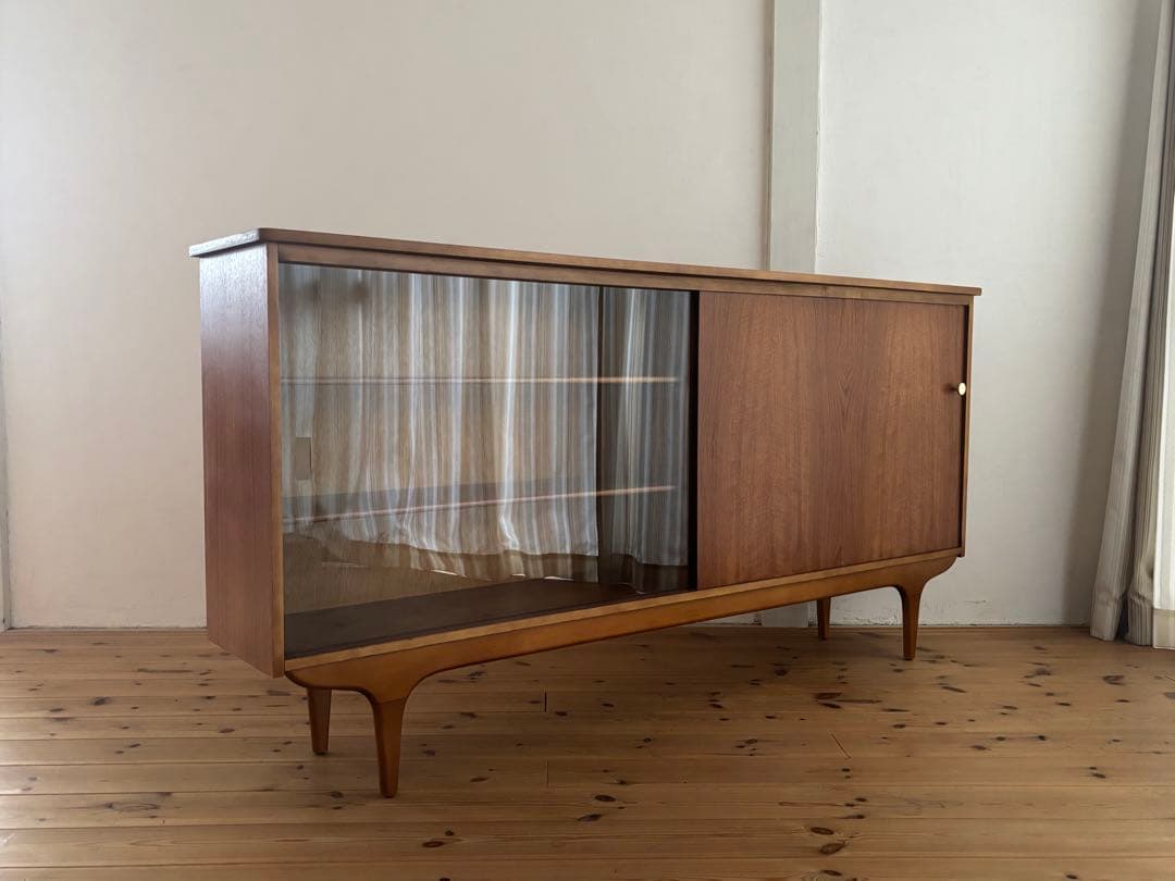 北欧ヴィンテージ　チーク　ガラスサイドボード