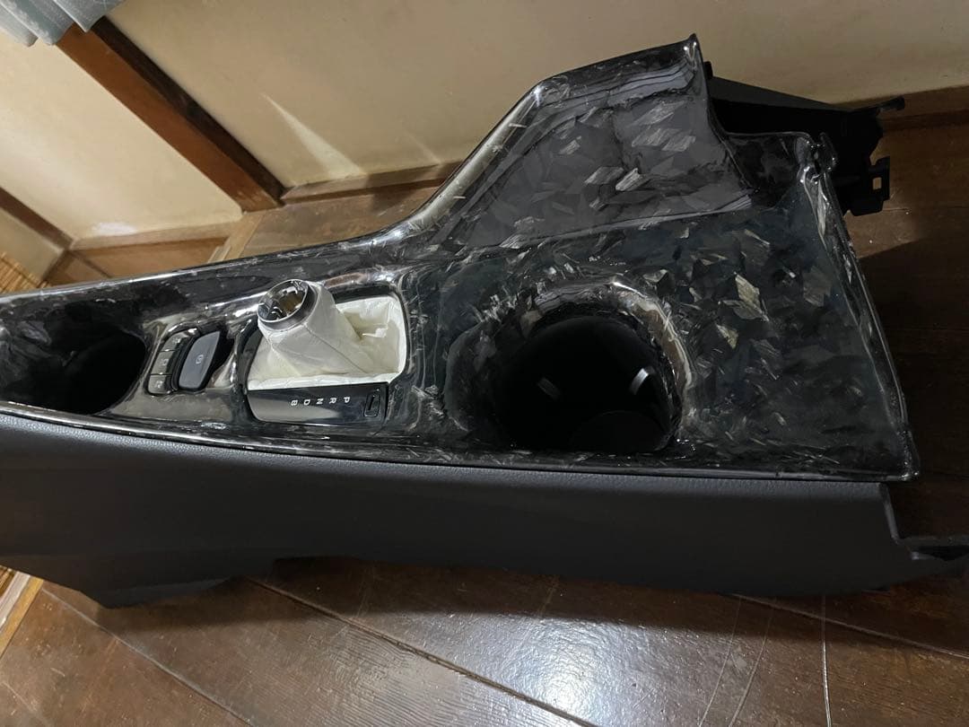 c-hr センターコンソール ブラック フォージドカーボン 　nao70専用