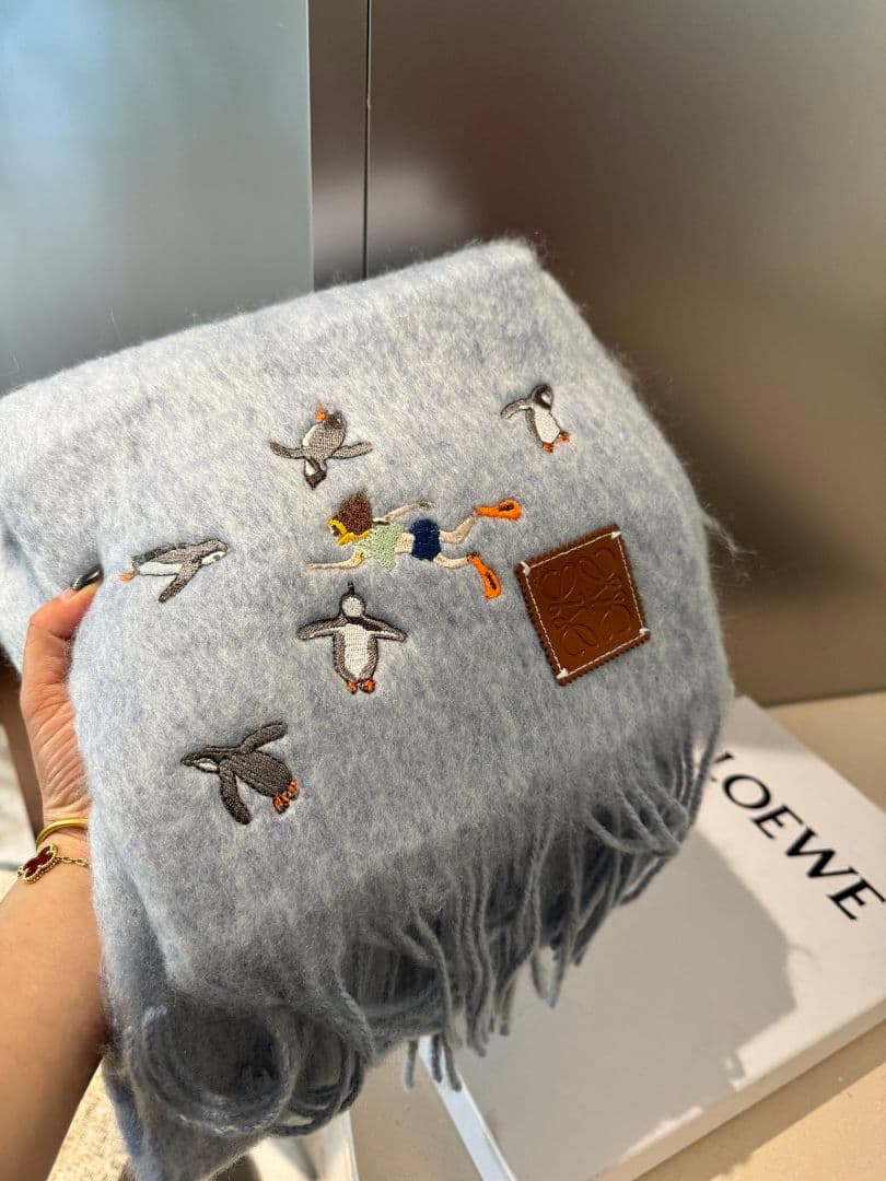 LOEWE　ロエベ　マフラー　185×23cm