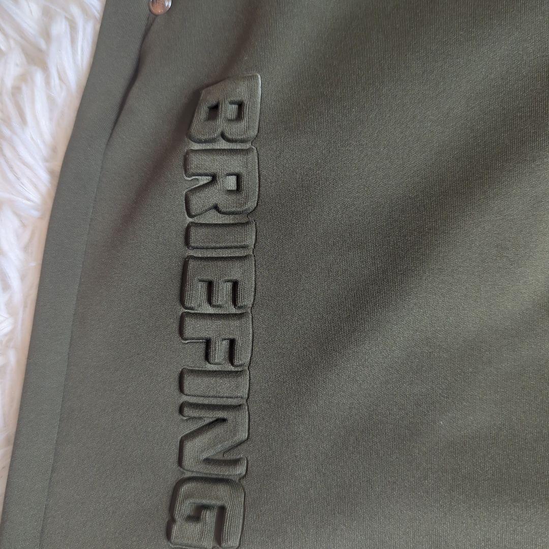 BRIEFING ゴルフ スカート カーキ 3Dロゴ 立体ロゴ S 近年モデル