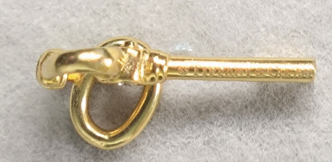 n*中様 Tiffany&Co. キー モチーフ 750 K18ダイヤペンダント