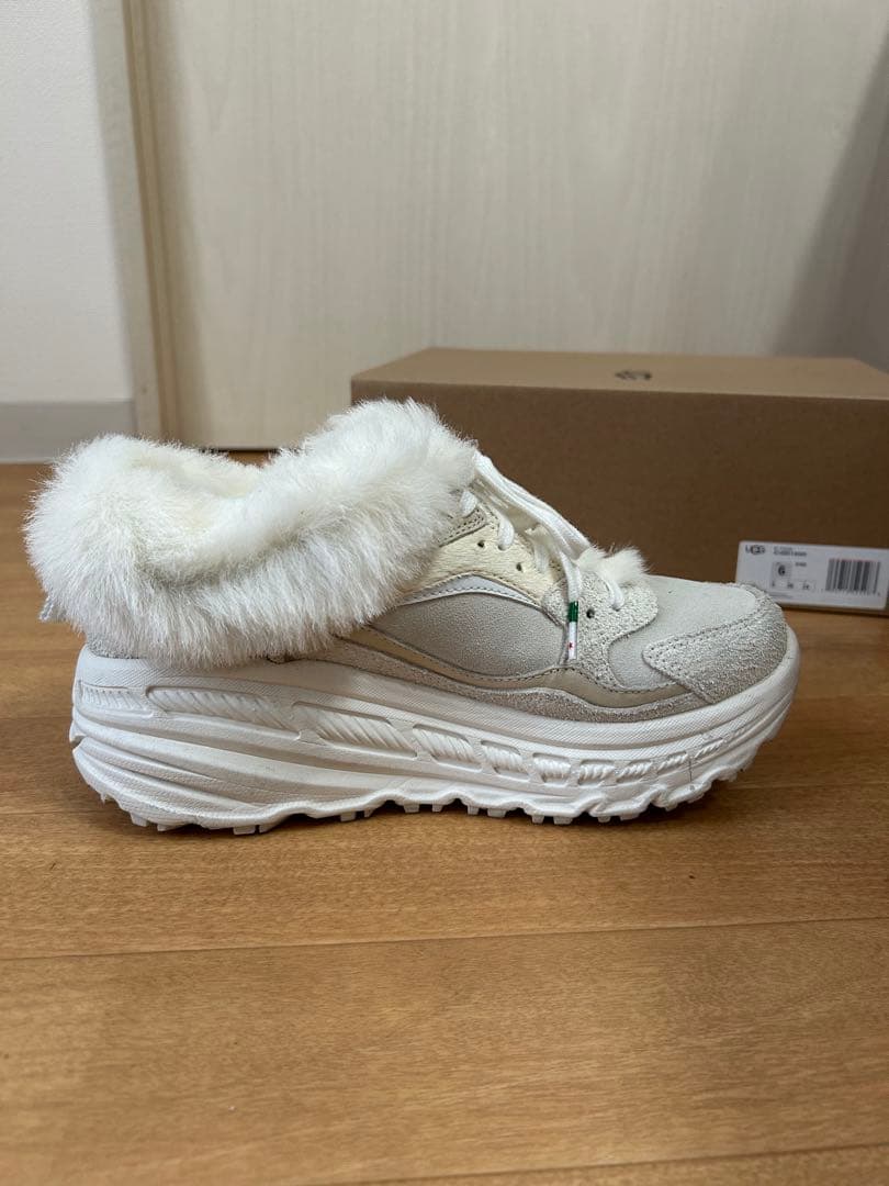 UGG スニーカー ファー　CA805 X Bears