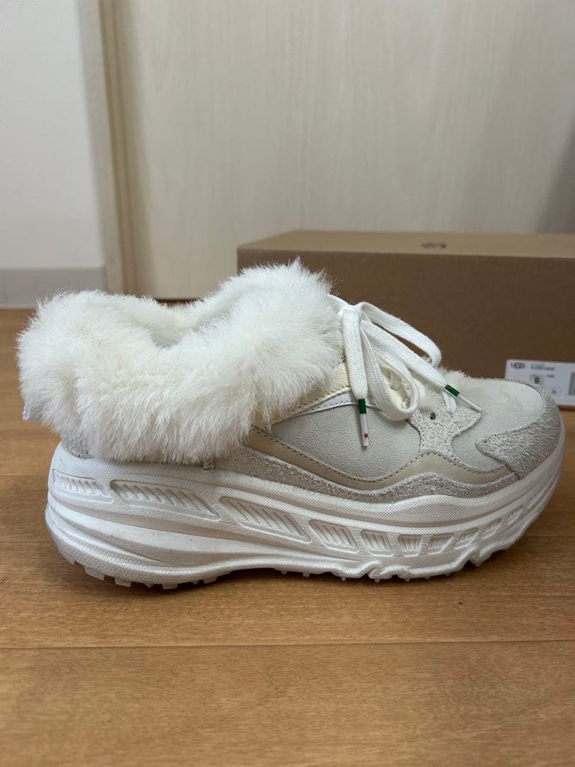 UGG スニーカー ファー　CA805 X Bears