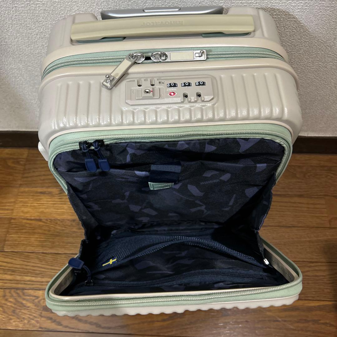 イノベーター キャリーバック　スーツケース 21L 機内持込OK
