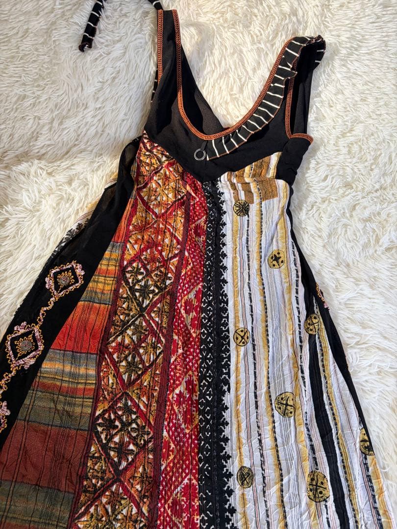 希少♡SAVE THE QUEEN セレブワンピース イタリア製　総柄　刺繍