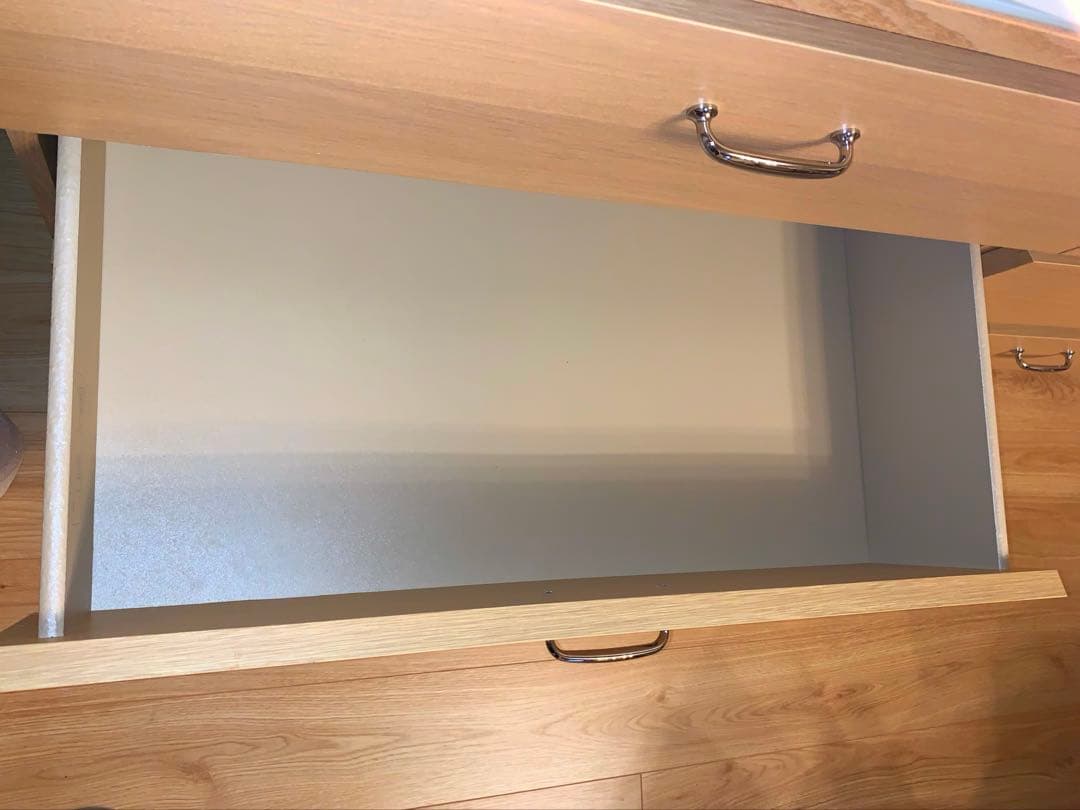 IKEAイケア引き出しMALMガラストップキャビネット チェスト