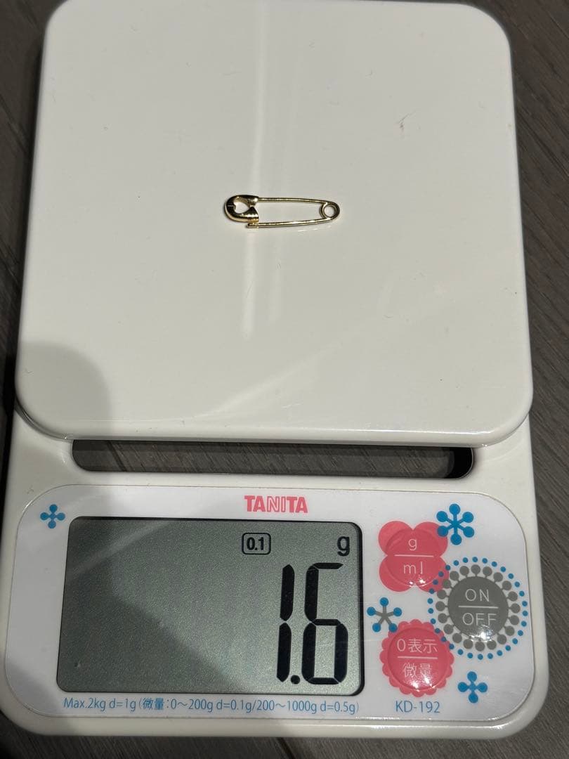K18 イエローゴールド　安全ピン　ピアス　ボディピアス