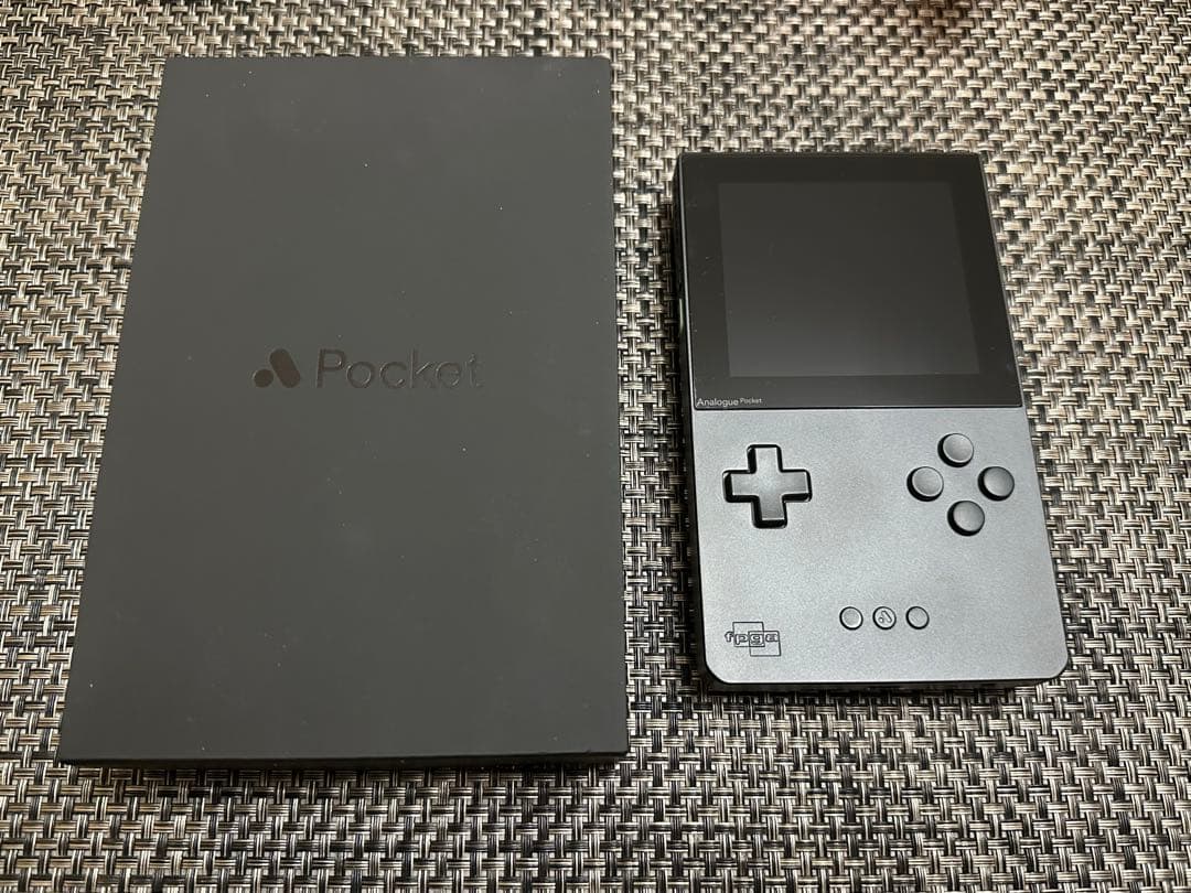 Analogue Pocket (Black) 本体 付属品付き ほぼ未使用