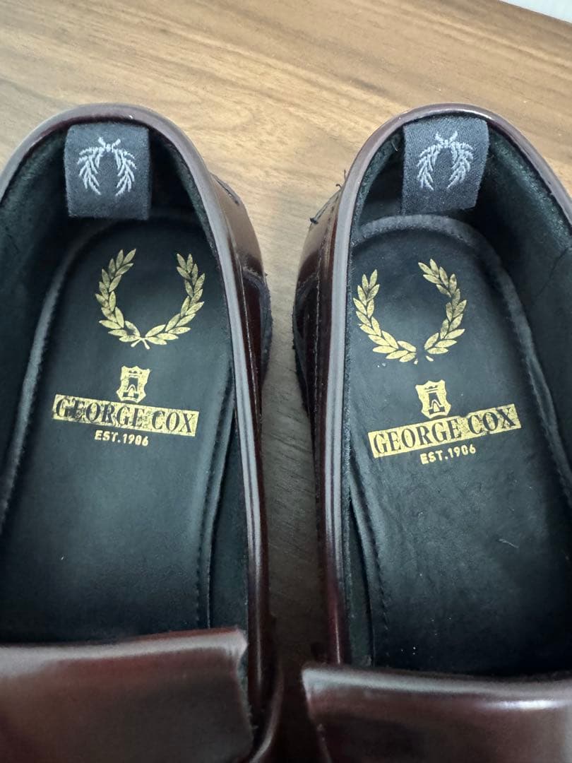 FRED PERRY×E COXタッセルローファー