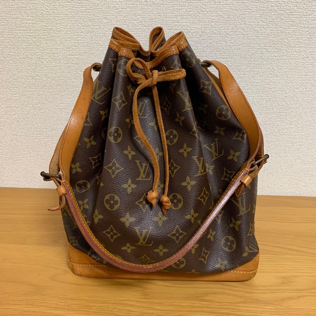 《大人気》LOUIS VUITTON☆ノエ モノグラム ショルダーバッグ 巾着