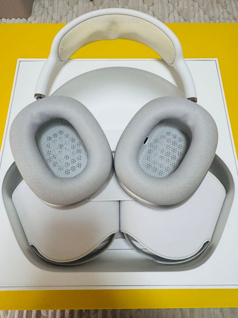 やまねこ【美品】AirPods Max シルバー 本体　スタンド付き