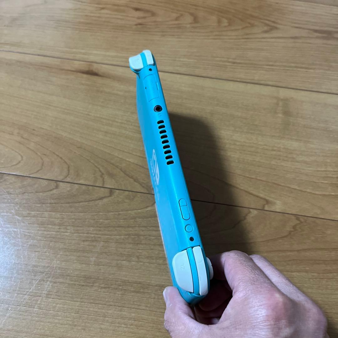 任天堂 スイッチライト本体 ターコイズ 色 ジャンク品