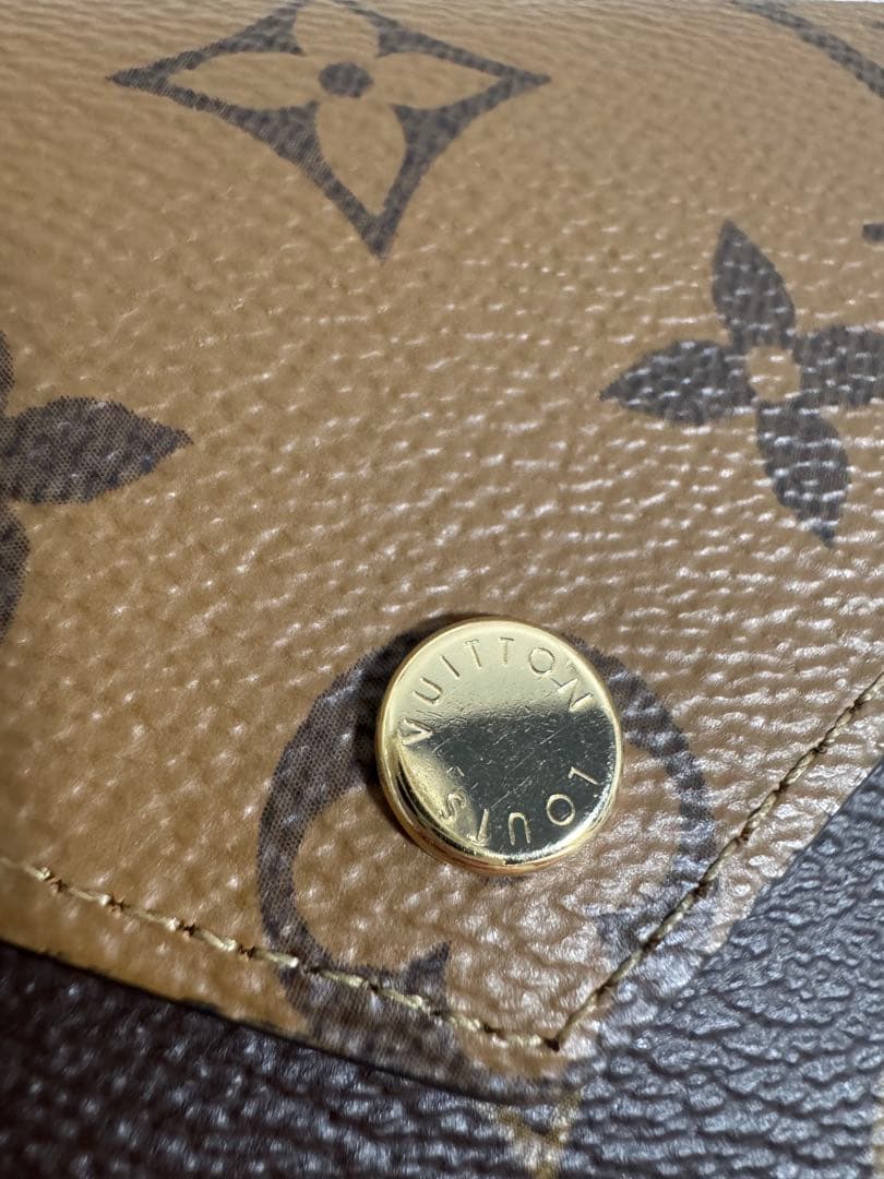 LOUIS VUITTON ポルトフォイユ・ヴィクトリーヌレディース三つ折り財布