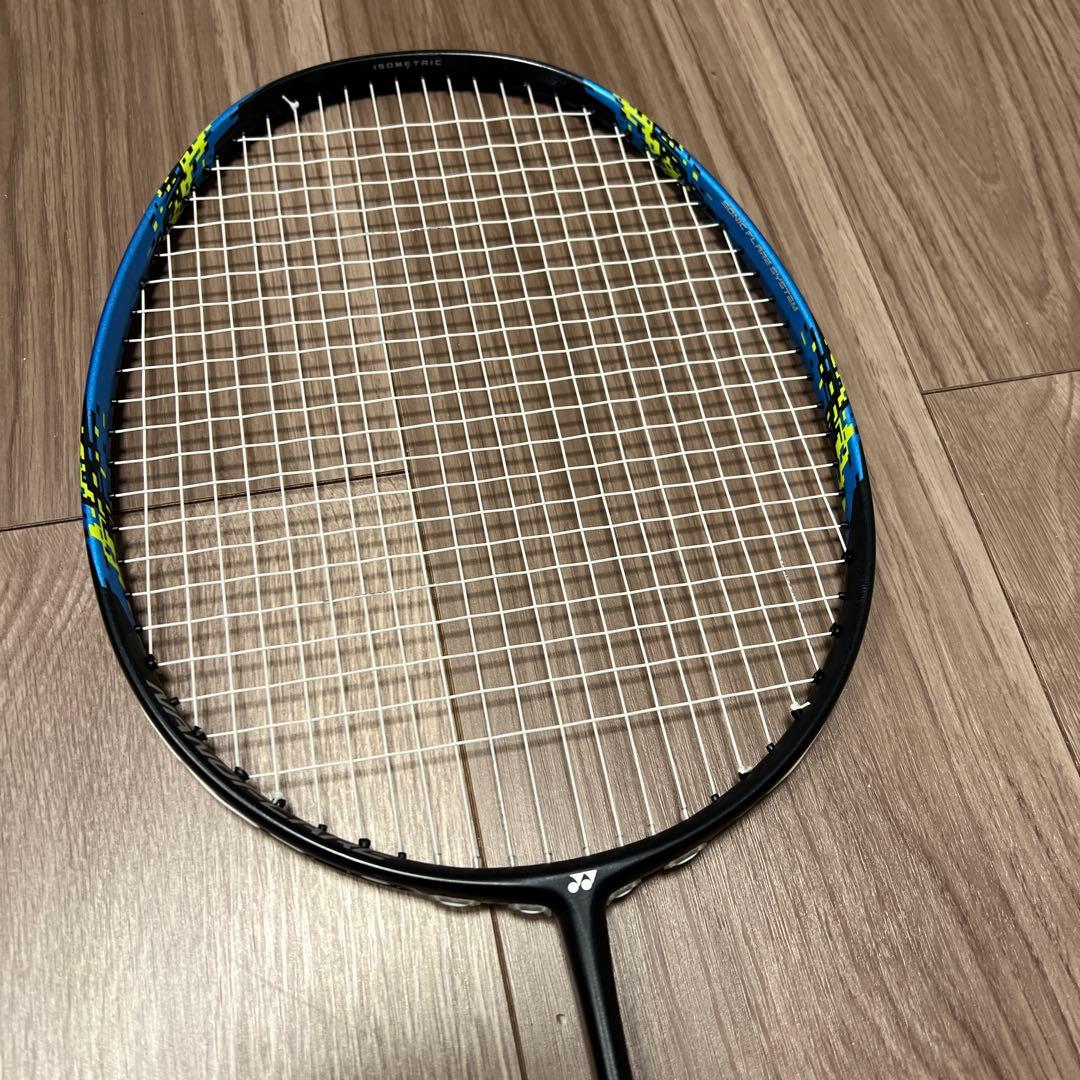 YONEX NANOFLARE 700 バドミントンラケット 5UG6