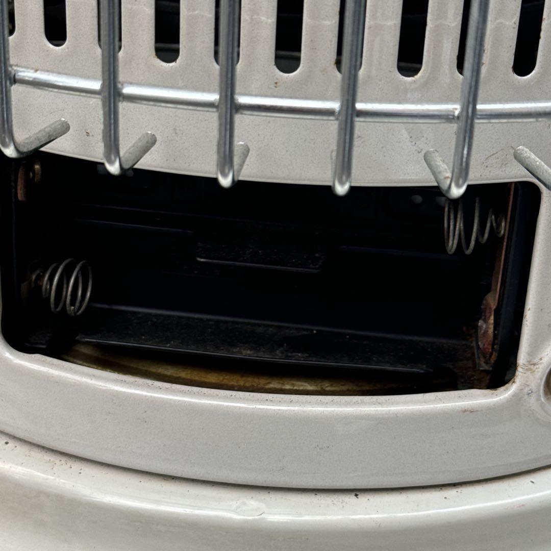 【トヨトミ】石油ストーブ KS-67H ホワイト