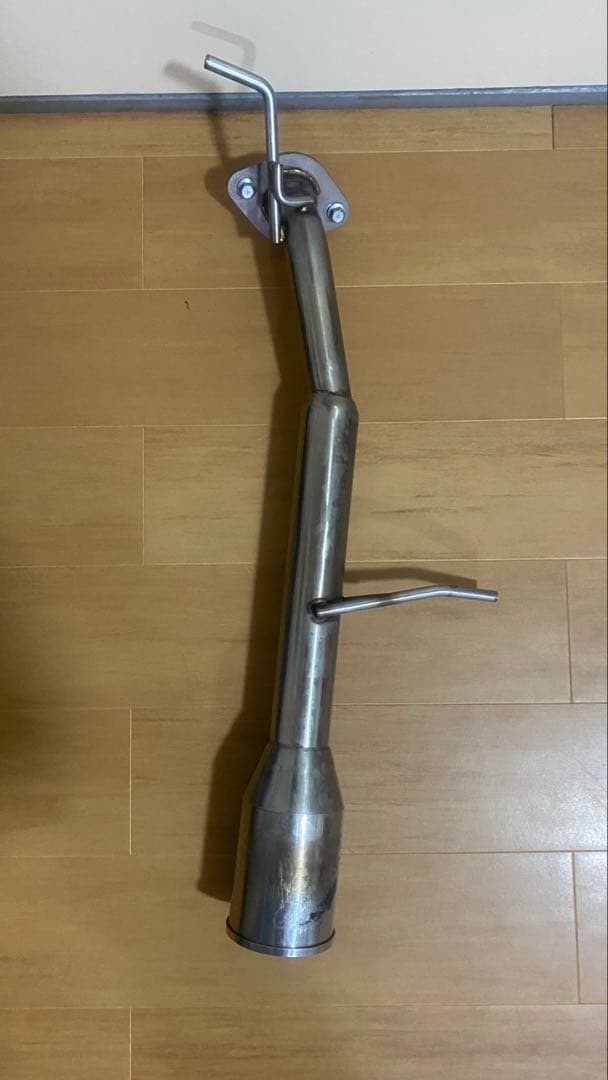 マツダ デミオ用コンパクトマフラー スポーツタイプです。