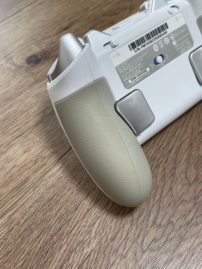 PS4 コントローラー レイザー RAIJU TOURNAMENT