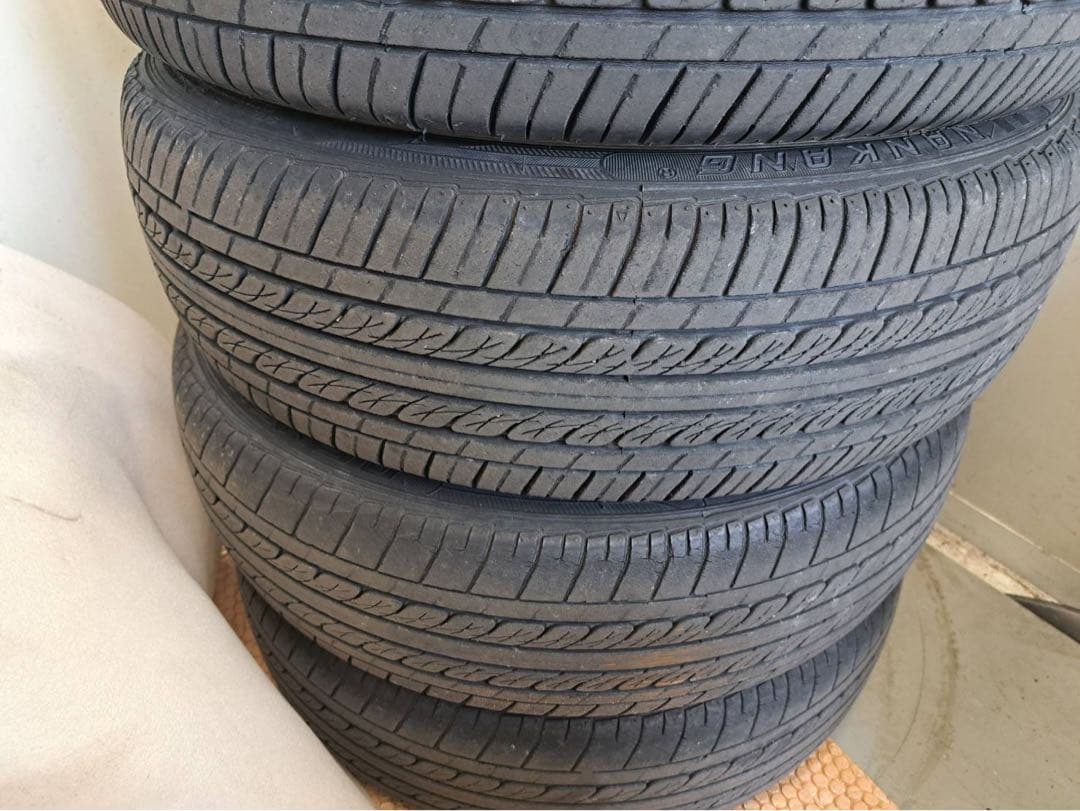 す*る様 14インチタイヤホイール中古美品155/65/14ホワイトリボン