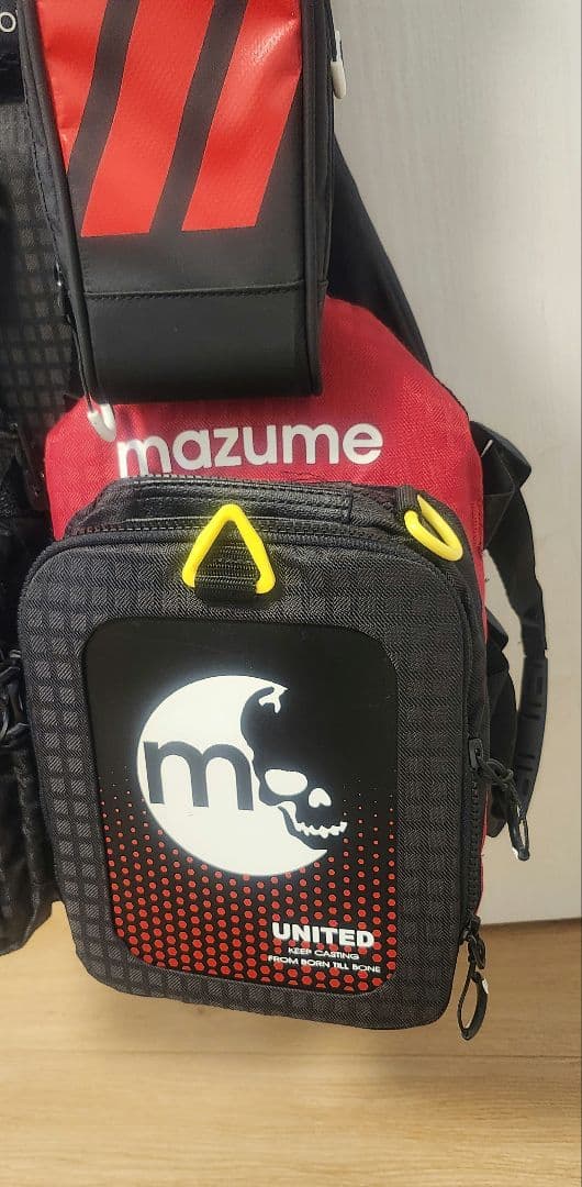 mazume Red Moon ブラック 8TH フィッシングベスト