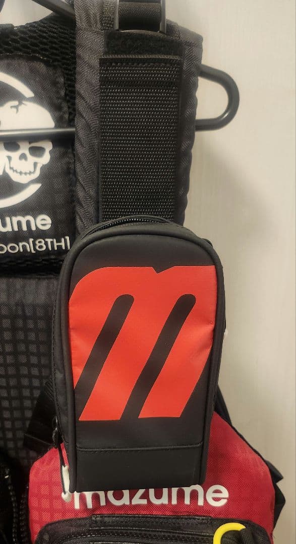 mazume Red Moon ブラック 8TH フィッシングベスト