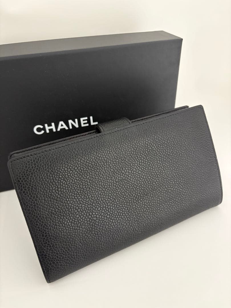 美品　シャネル　キャビアスキン　デカココ　がま口　二つ折り　長財布