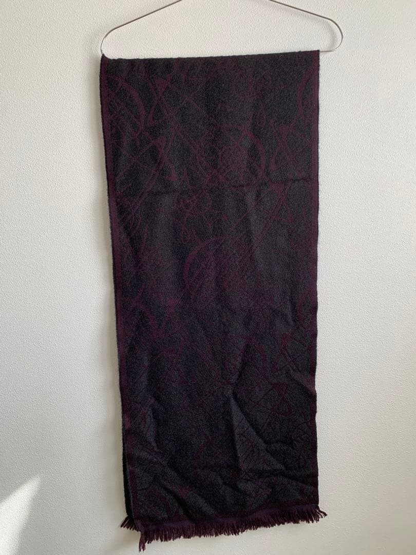 Vivienne Westwood マフラー 黒とワインレッド