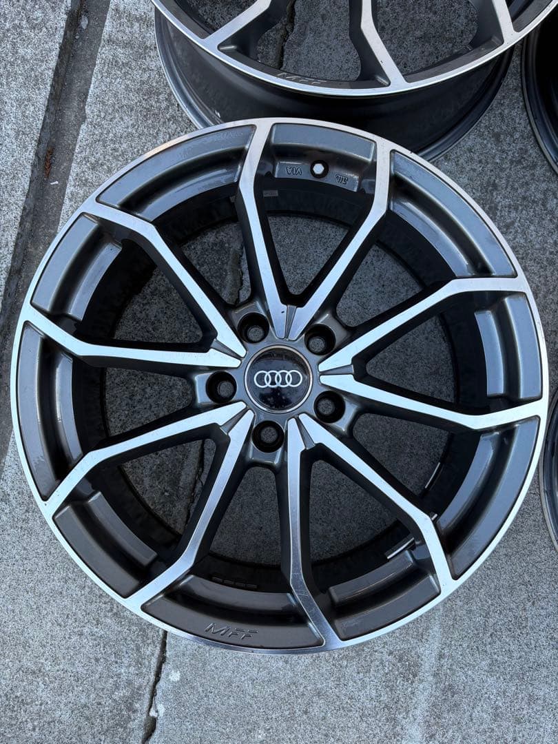 ⭐︎Audi A4／アバント/18インチ ホイール