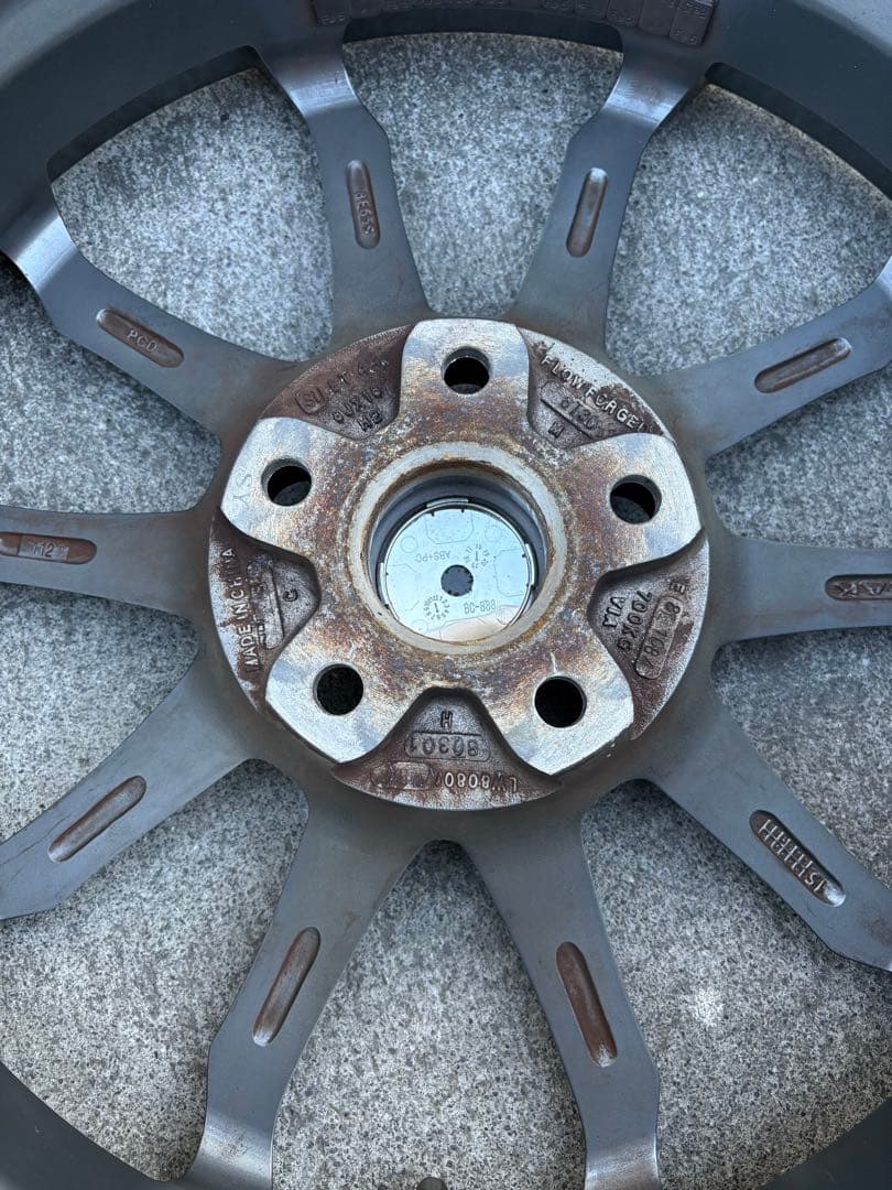 ⭐︎Audi A4／アバント/18インチ ホイール