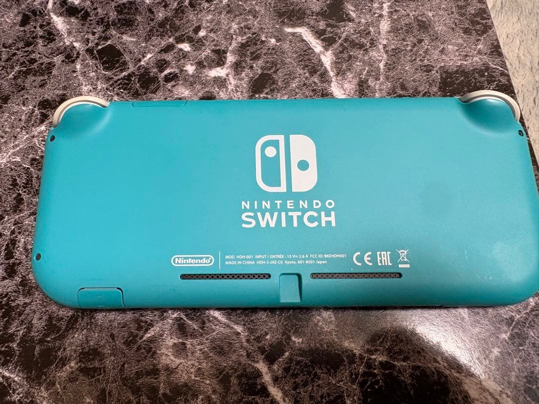 スイッチライト　ジャンク品　ターコイズ　あつ森カバー付き　本体のみ