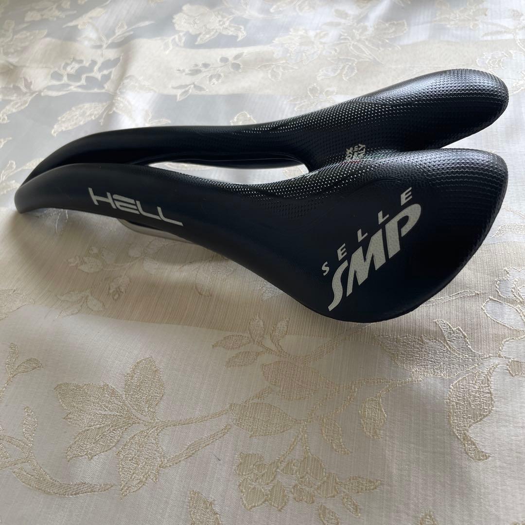 Selle SMP hell サドル　自転車　ロードバイク　イタリア