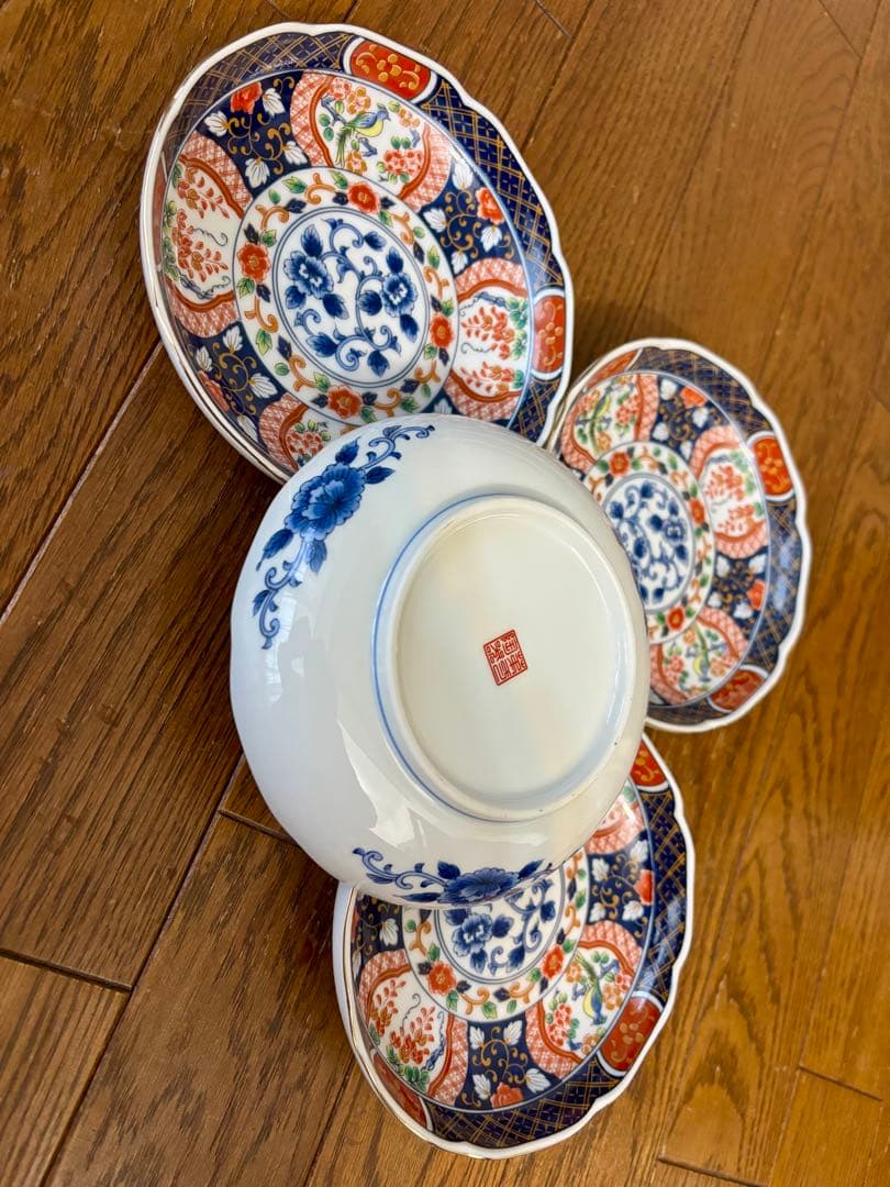 有田焼　第一陶器　染錦花鳥　銘々皿　8枚セット　金彩　古伊万里　輪花皿　和食器