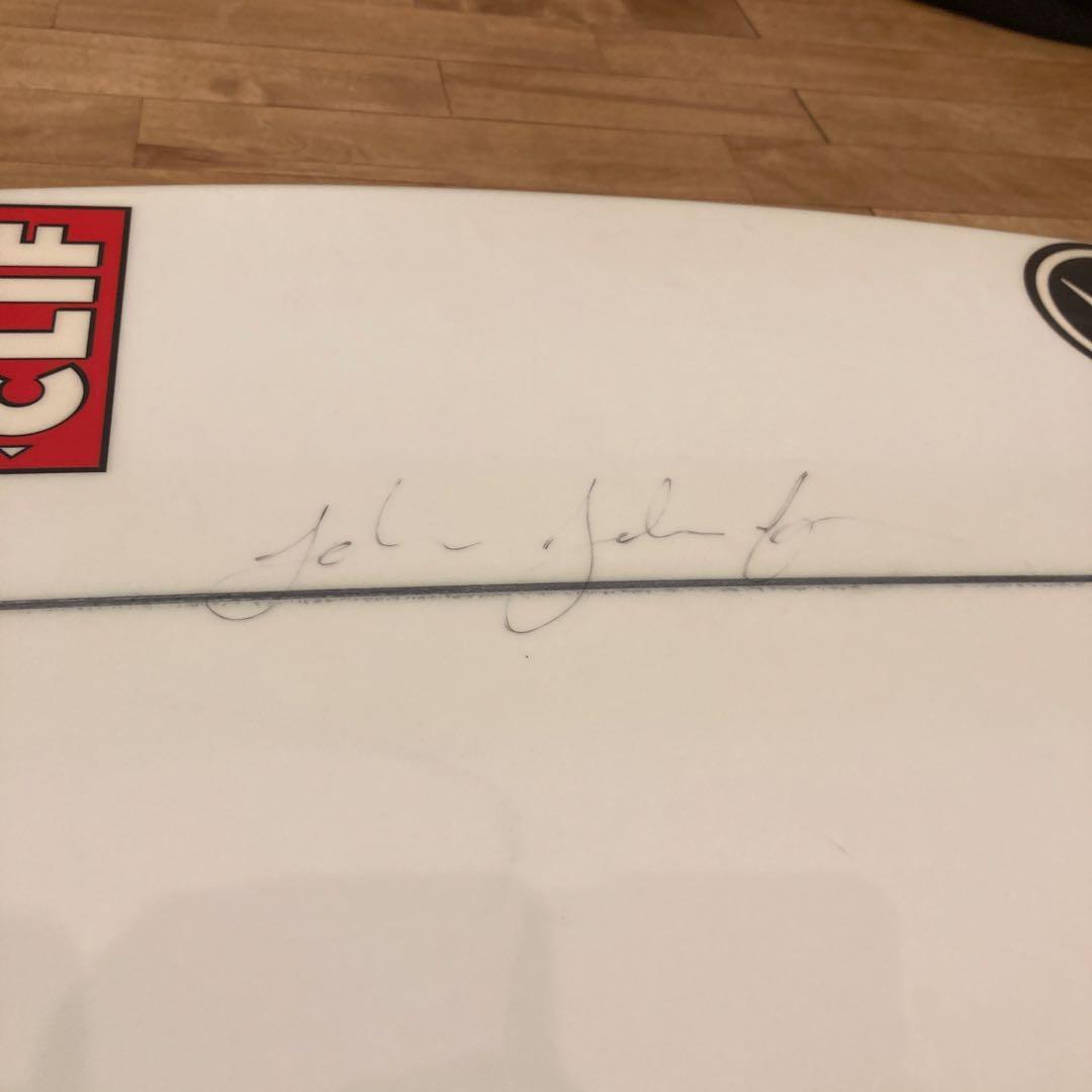 PYZELパイゼル　ジョンジョンフローレンス本人使用ボード