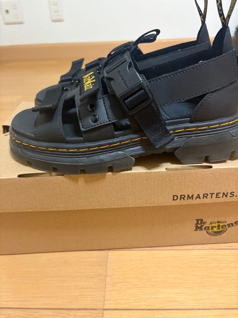 Dr. Martens AirWair サンダル ブラック