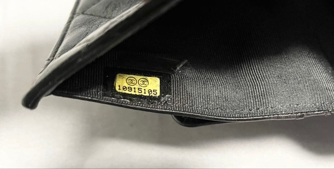 CHANEL シャネル ココマーク ラムスキン　マトラッセ 財布