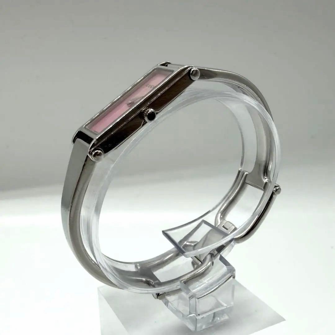 稼働/新品電池✨グッチ 1500L シェル文字盤 バングルウォッチ クォーツ